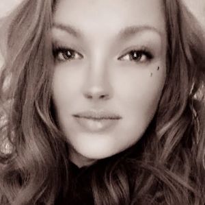 Meet your Posher, Justine